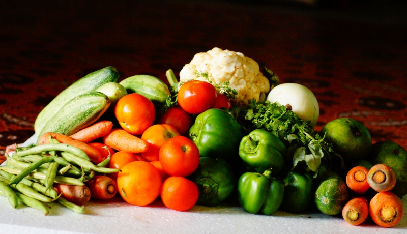 traiteur-ANTIBES-min_table-nature-farm-leaf-ripe-dish-1024857-pxhere.com - Copie